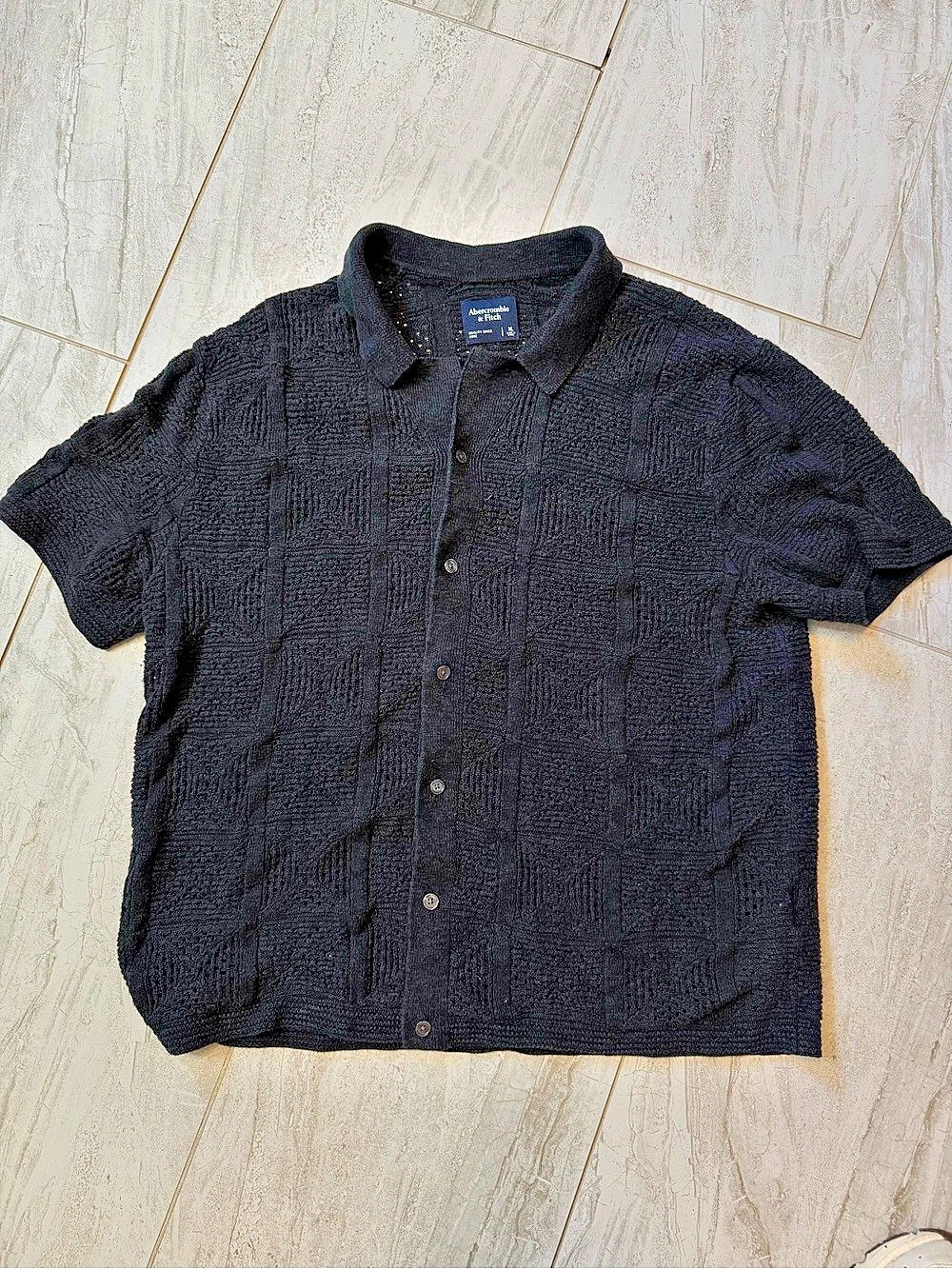 Abercrombie & Fitch Diamond Stitch Button-Through Sweater Polo Geometric Short